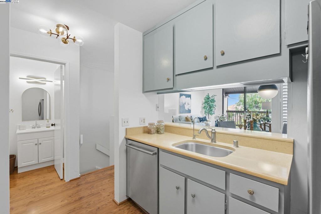 SOUTHSHORE - Residential