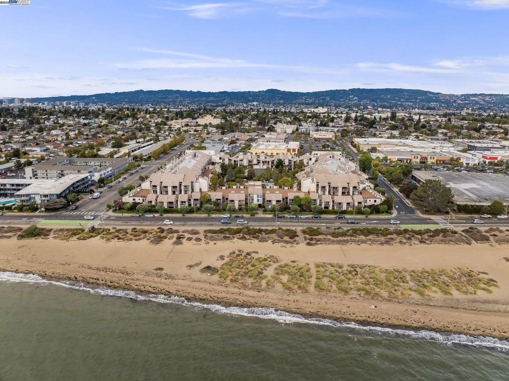 SOUTHSHORE - Residential
