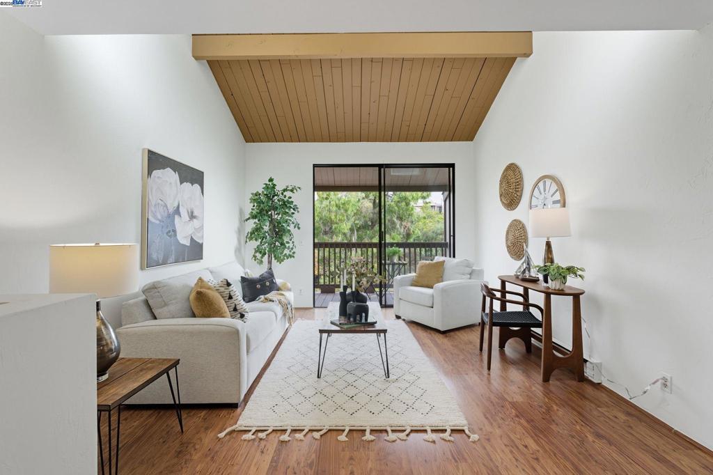 SOUTHSHORE - Residential