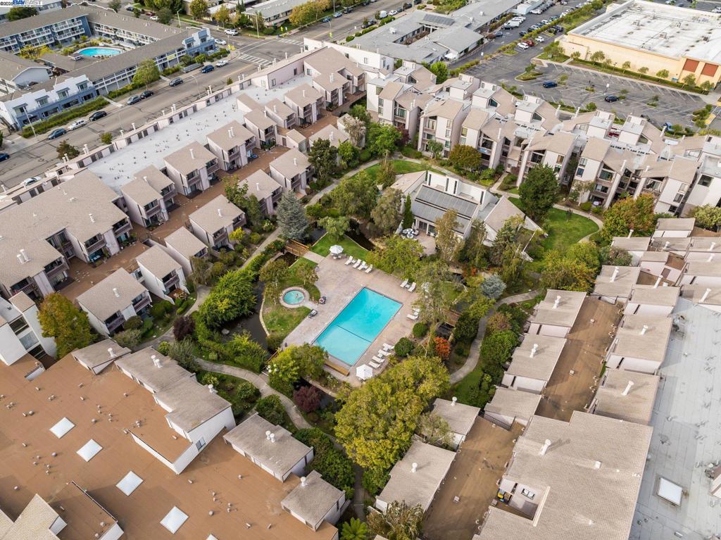 SOUTHSHORE - Residential