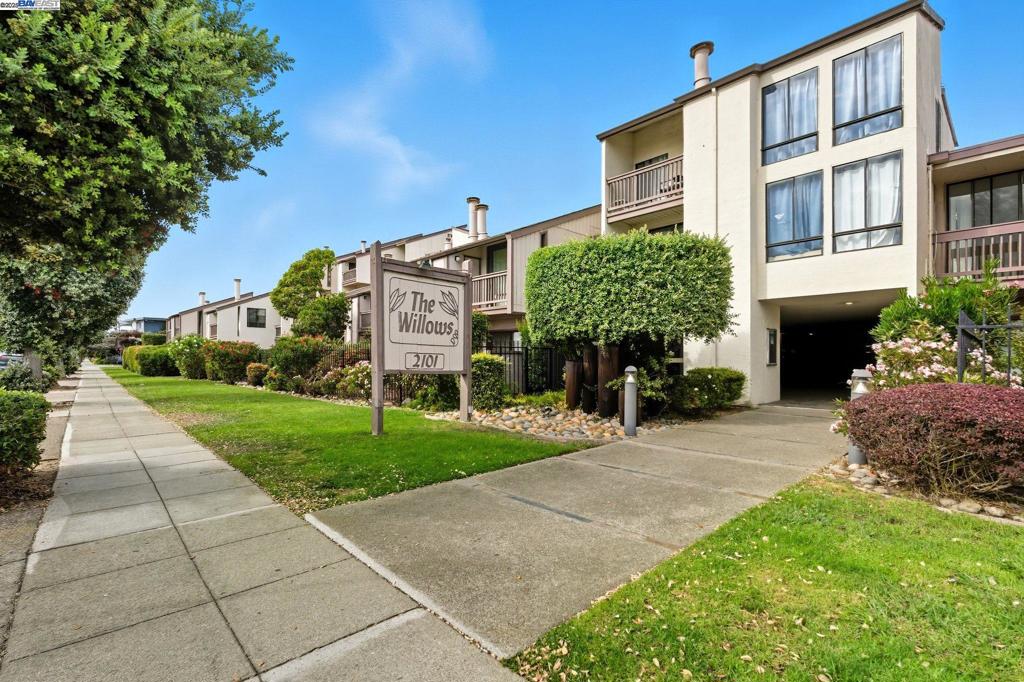 SOUTHSHORE - Residential