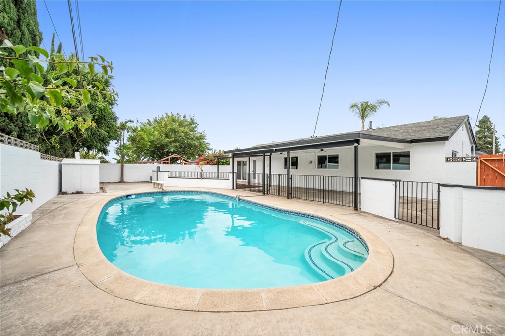 10163 Oak Glen