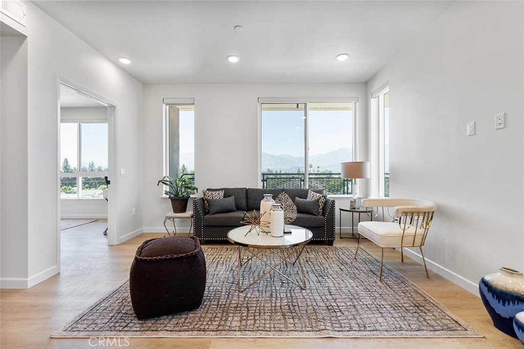 Solare Arcadia is your retreat just minutes from the iconic San Gabriel Mountains and a short drive from downtown Los Angeles. Offering studio, one, and two-bedroom apartment homes, our community is designed for comfort and convenience. With modern features and smart tech integration, Solare Arcadia lets you embrace a relaxed lifestyle in the heart of charming Arcadia. Here, you’ll experience the perfect blend of nature, city life, and a vibrant community spirit. Thrive here, and shine.
Designed for Comfort,
-Built for You
-Stainless Steel Appliances
-Striking Quartz Countertops
-Wood-like flooring
-Large Kitchen Islands
-Large Walk-in Closets
-Ample Bike Storage