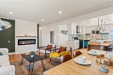 Photo of 9925 Redwood Ave, Hesperia, CA 92345 (MLS # CV25248540)