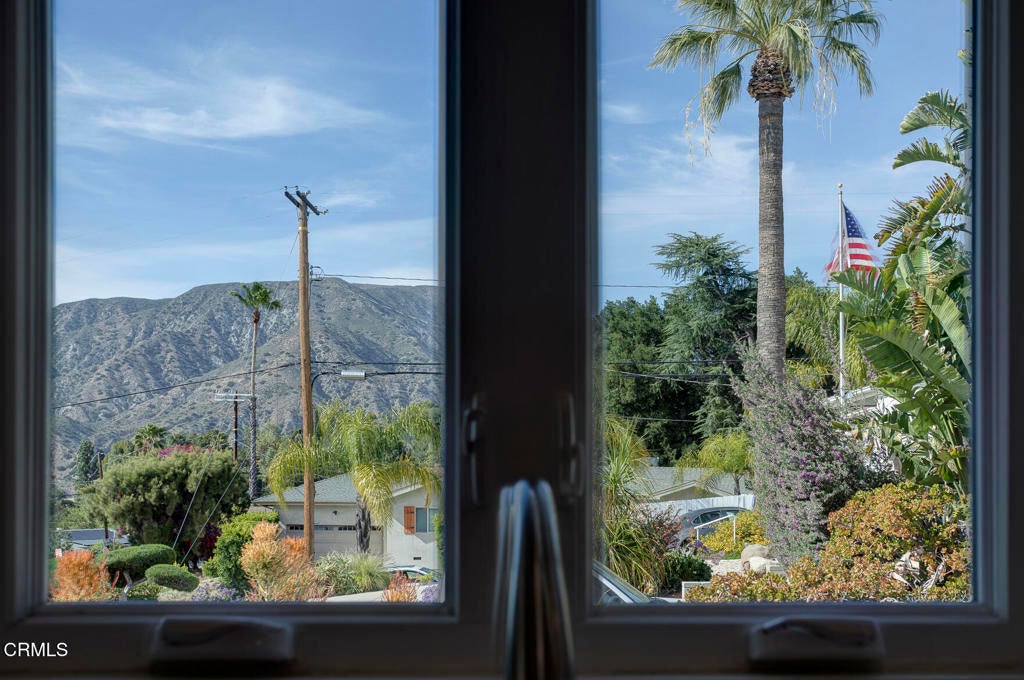 10852 Plainview Avenue, Los Angeles CA 91042