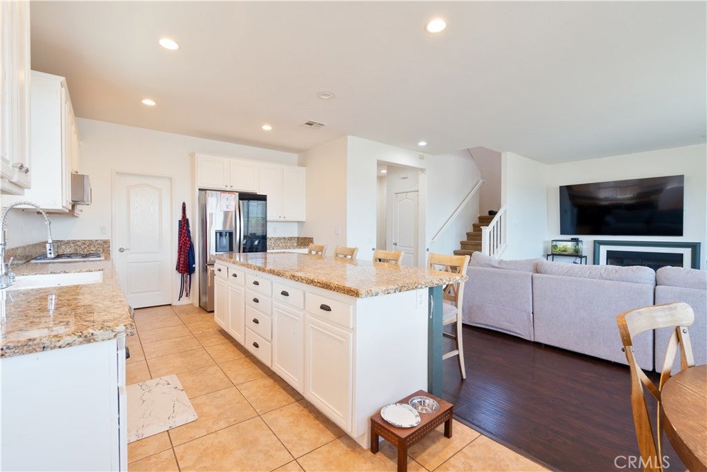 45776 Klamath Court