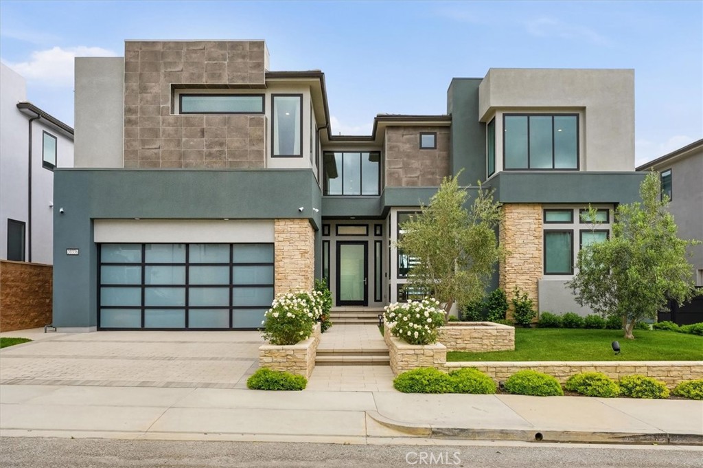 20336 W Windsor Lane