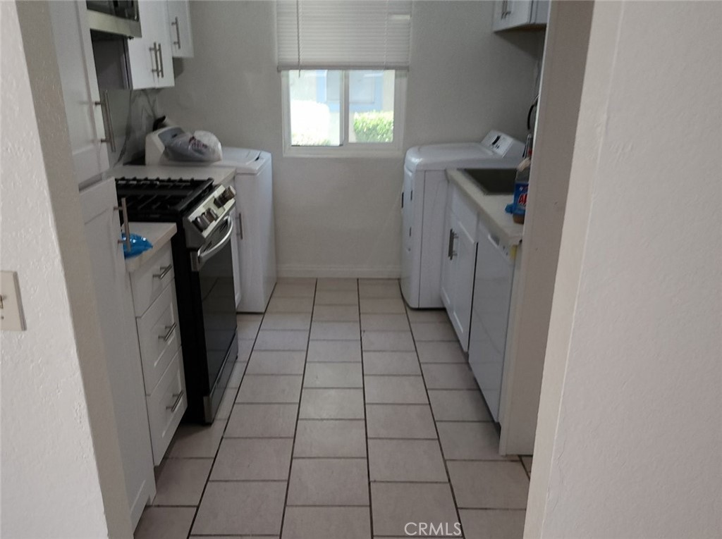 9240 Date Street 10A