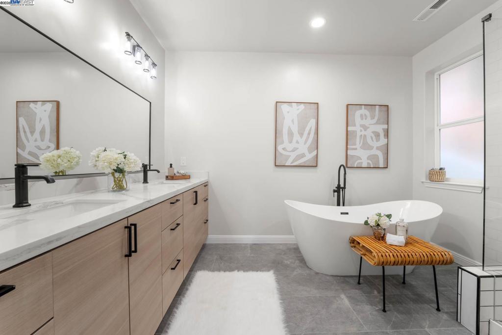 MONTCLAIR - Residential