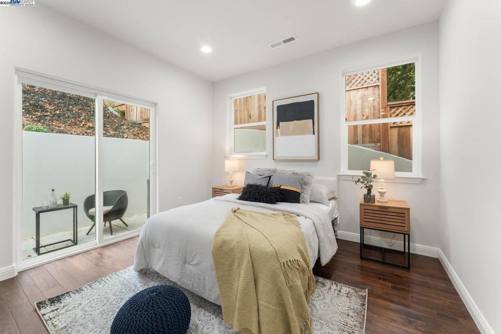 MONTCLAIR - Residential