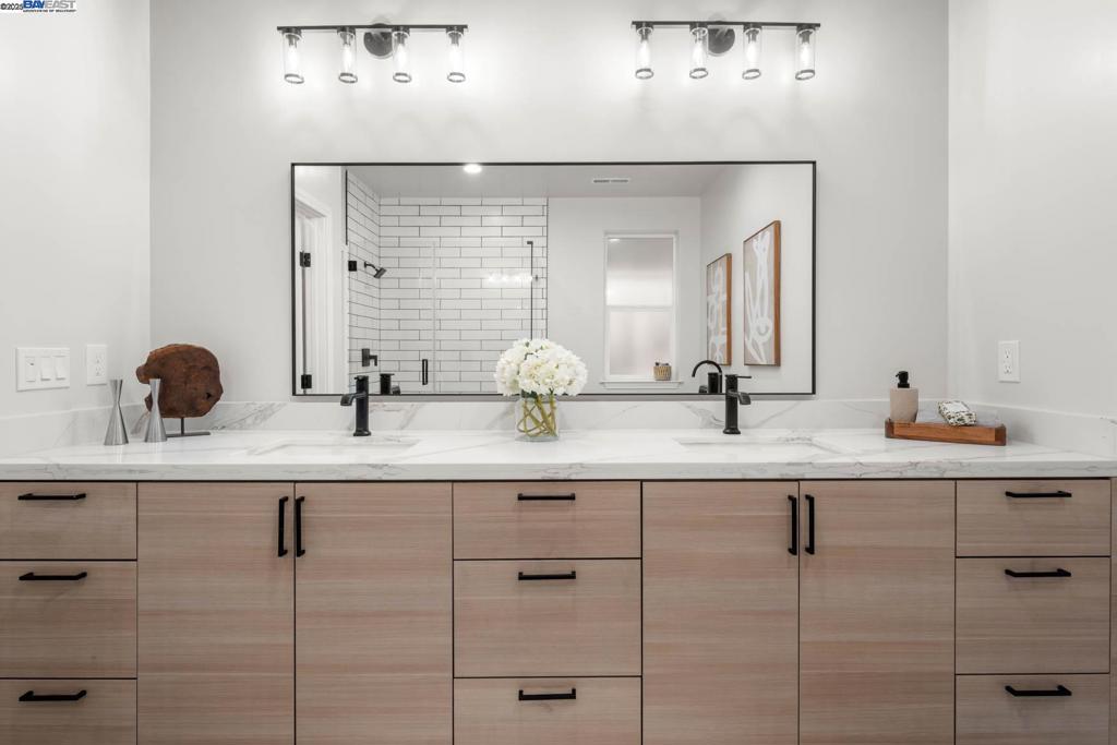 MONTCLAIR - Residential