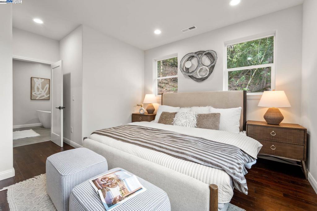 MONTCLAIR - Residential