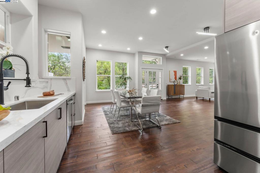 MONTCLAIR - Residential