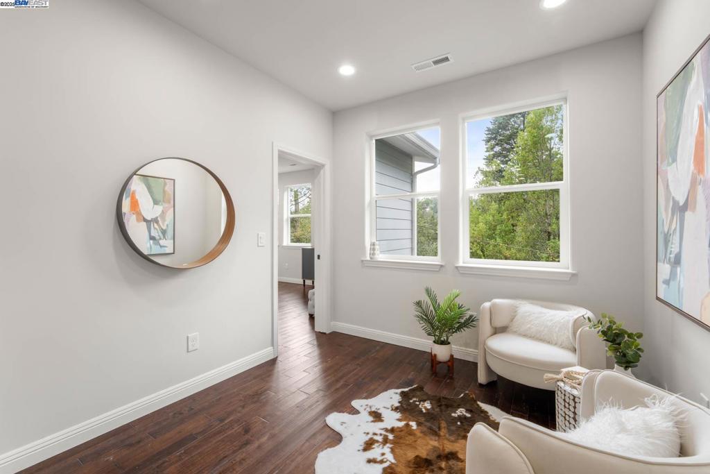 MONTCLAIR - Residential
