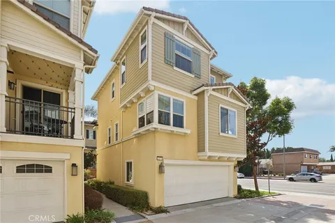 2173 Harmony Way, Costa Mesa, CA 92627 - MLS#: OC25228993