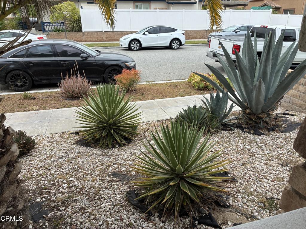 989 Santa Fe Street