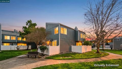 Photo of 1213 1213 Camino Corto, Rohnert Park, CA 94928 (MLS # 41124452)