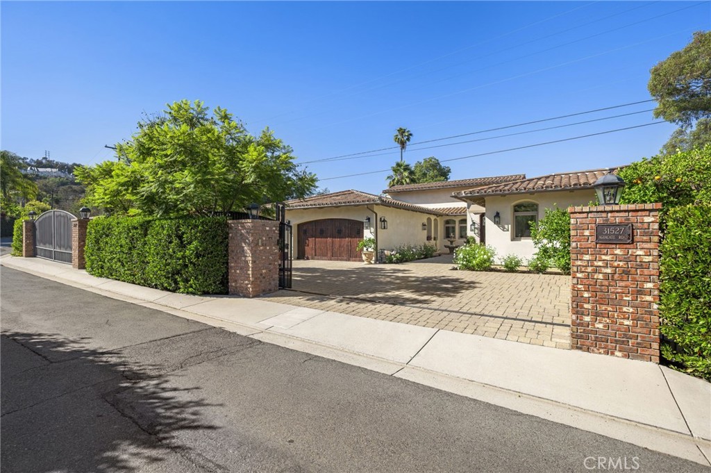 31527 Aguacate Road