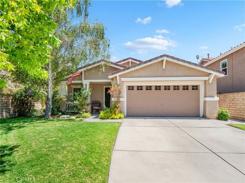 Photo of 29890 Berkshire PL, Castaic, CA 91384 (MLS # SR26104234)