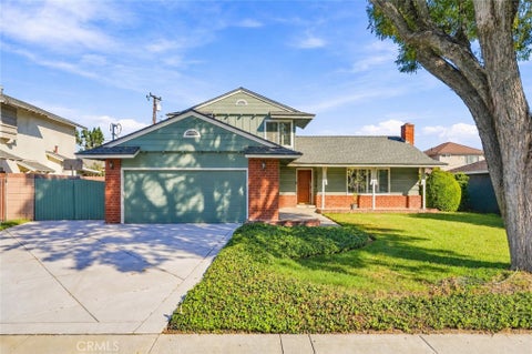 Photo of 12438 Catalpa Avenue, Chino, CA 91710 (MLS # CV26224478)