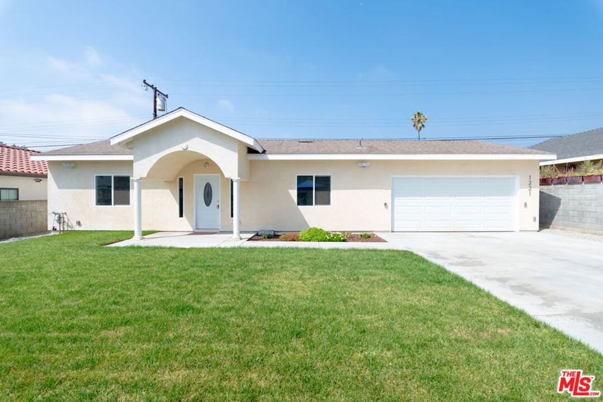 Stunning, newly-built 2025 detached home in desirable North Azusa, just below the Sierra Madre foothills. This modern 3-bed, 2-bath residence offers privacy, space, and style on an expansive 11,000 sq ft lot. Enjoy soaring 9' ceilings, an open floorplan, and a spacious primary suite with walk-in closet and private bath. Oversized 550 sq ft 2-car garage includes laundry hookups and two EV charging stations. Energy-efficient Daikin Fit HVAC system provides year-round comfort. Private front and back yards ideal for outdoor living. One of two detached homes on the lot with off-site owner for added privacy. Close to Citrus College, APU, Metro Gold Line, hiking trails, and local amenities. Pet-friendly and move-in ready. Minimum 12-month lease. Tenant pays utilities. A rare opportunity for modern living in a prime location.