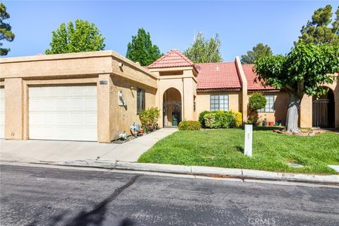 11706 Oak Street Apple Valley CA 92308