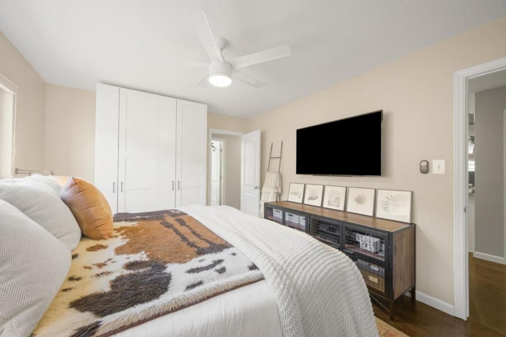 listing image 130725038250028775697