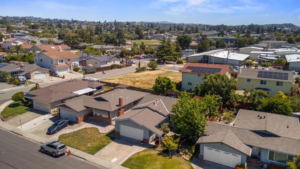 listing image 130720716658536666450