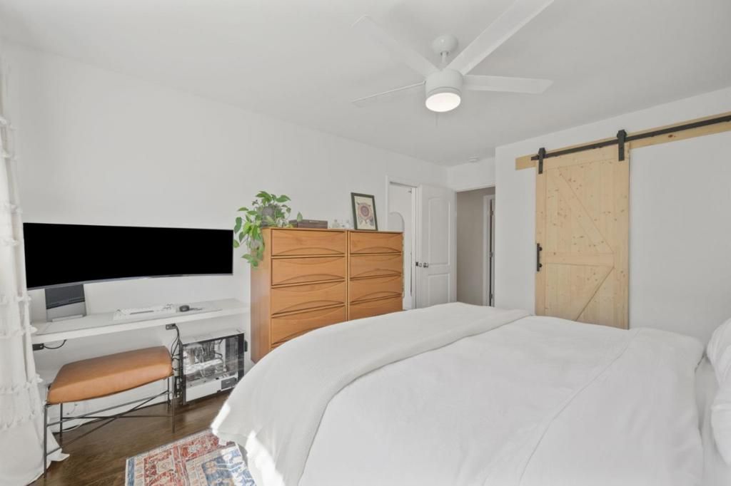 listing image 130722117645186457125