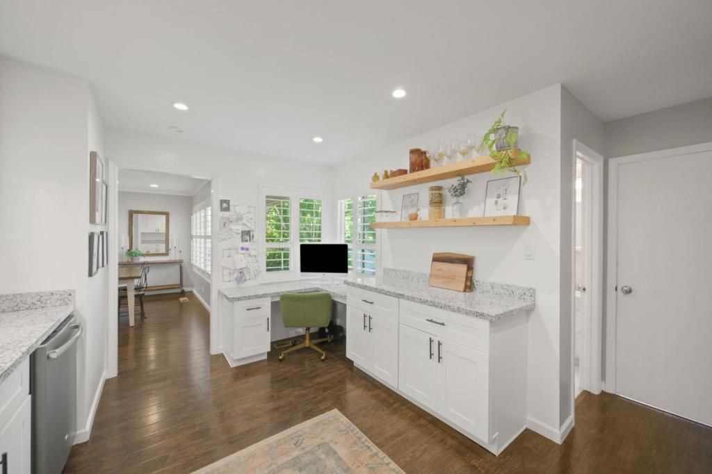 listing image 130721190484050653427