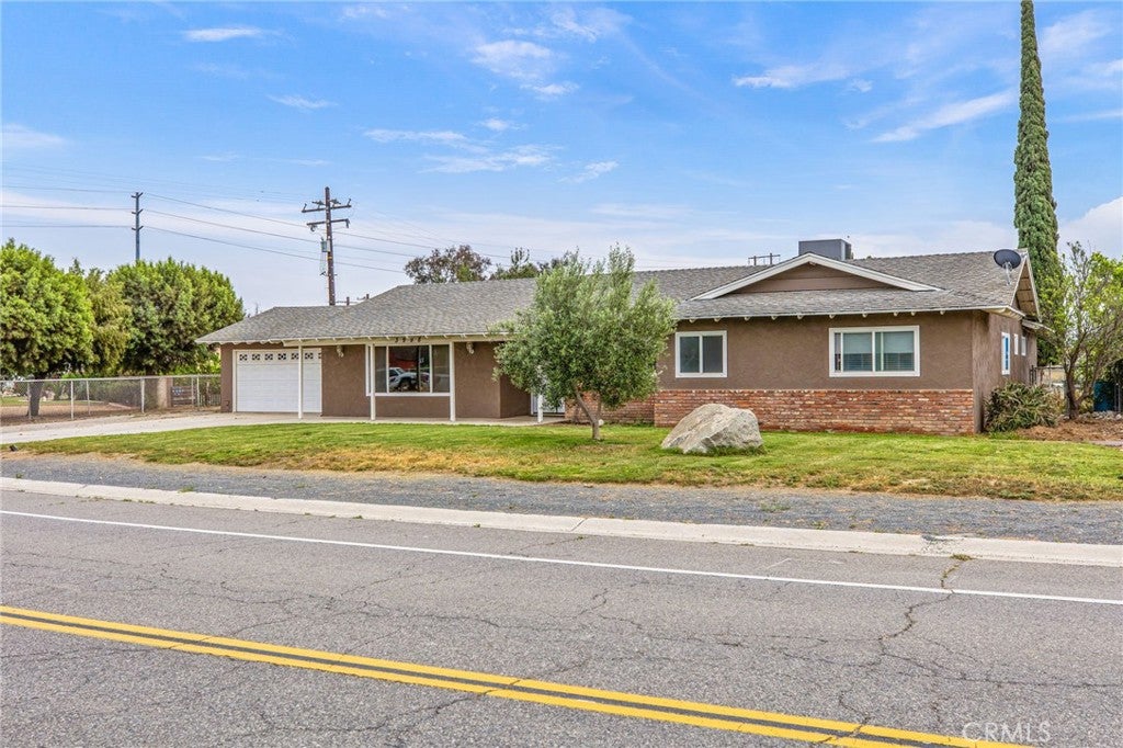 3998 Bluff