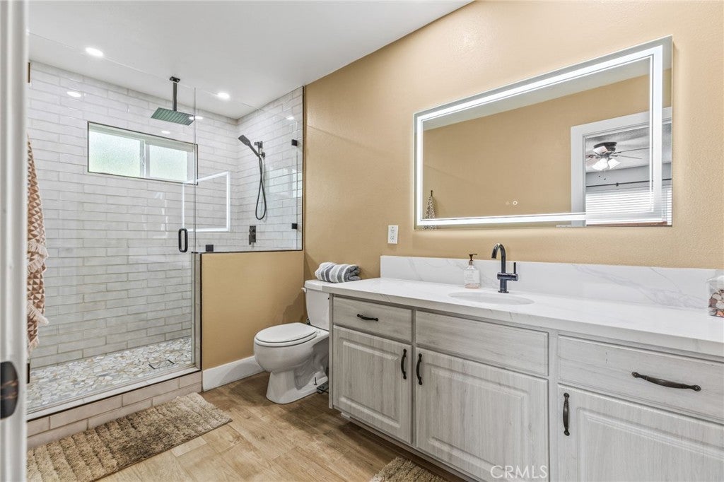 3998 Bluff