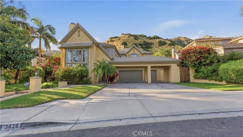 Photo of 3426 Wedgewood Lane, Burbank, CA 91504 (MLS # BB26099009)