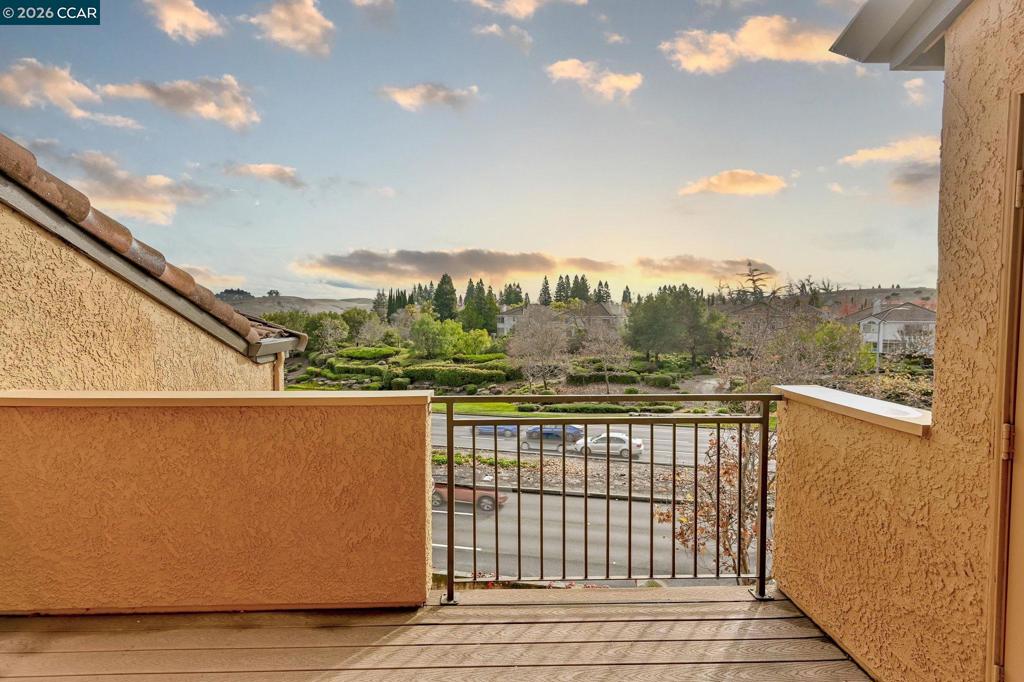 440 Bollinger Canyon Ln. Ln 396, San Ramon CA 94582