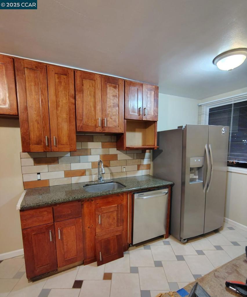 MISSIONARA - Residential Lease