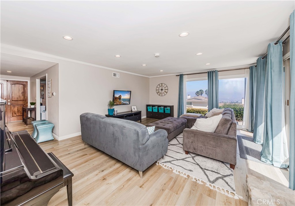 4805 Falcon Rock Place