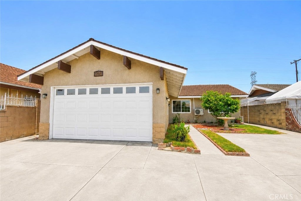 2332 Silverbay