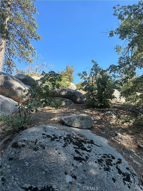 Photo of 0 Hillcrest Drive, Arrowbear, CA 92382 (MLS # IG25170265)