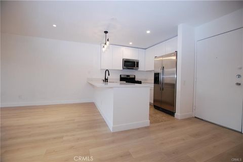 Photo of 6820 Remmet Ave, Canoga Park, CA 91303 (MLS # SR26049408)