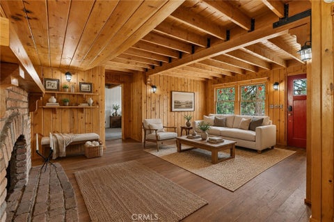 Photo of 349 Golf Course RD, Lake Arrowhead, CA 92352 (MLS # IG26191536)
