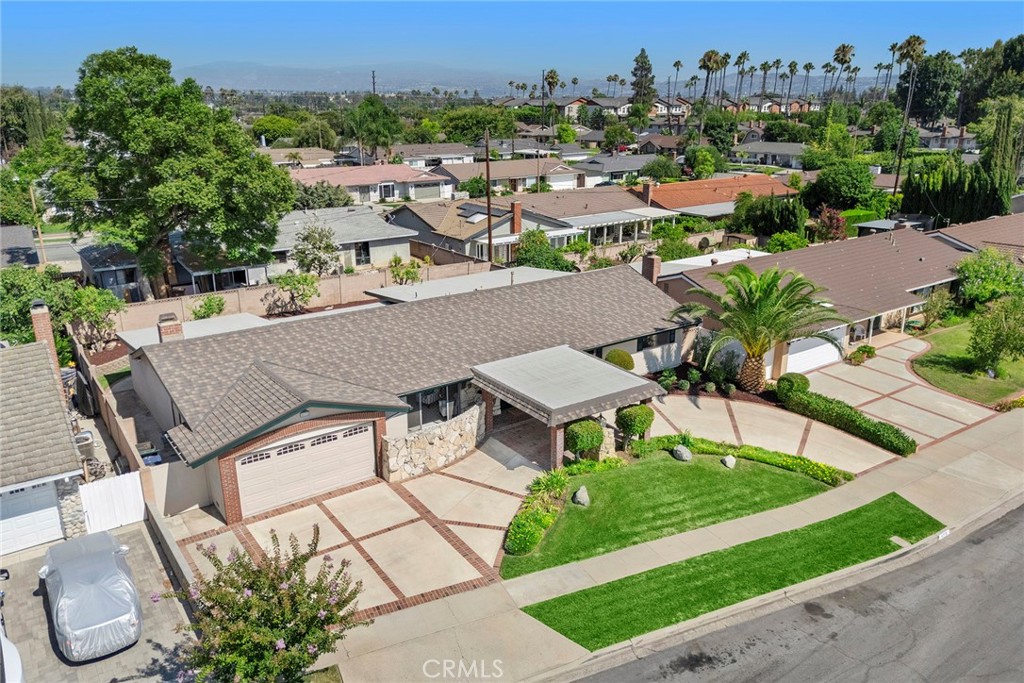 4772 Lesa Place