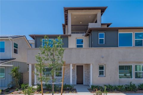 108 Billings Irvine CA 92618