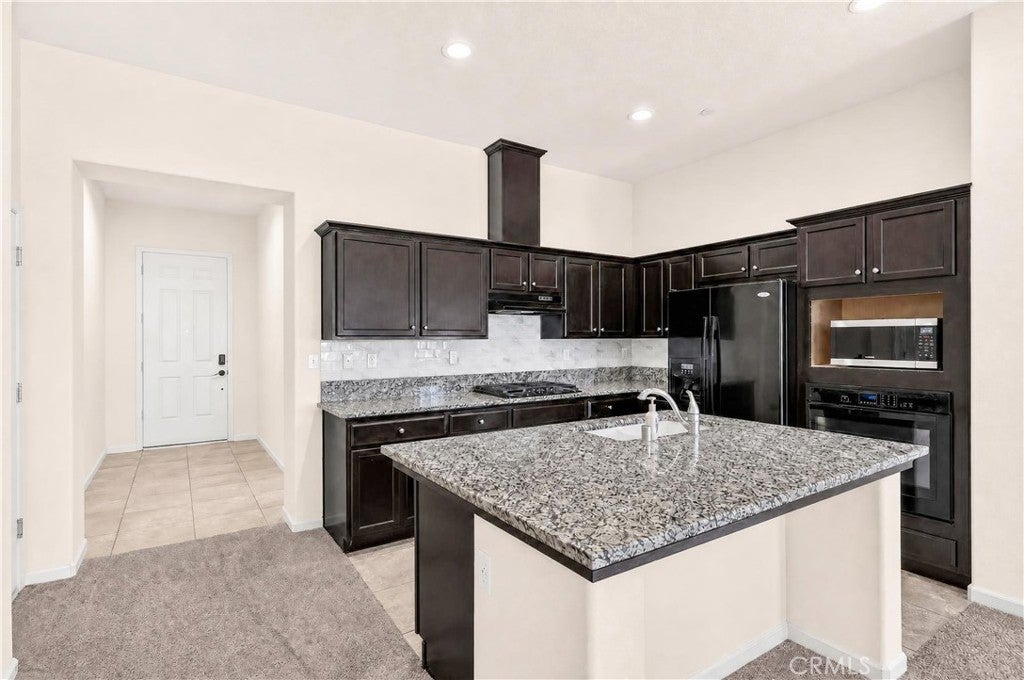 4395 Strathmore