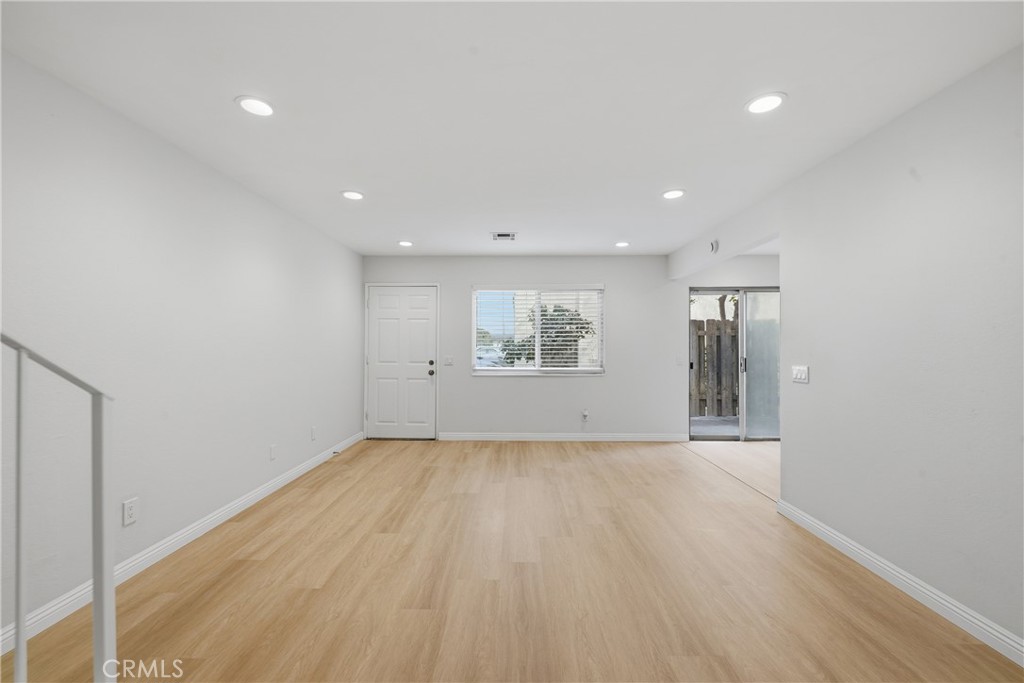 4167 Walnut Grove Ave