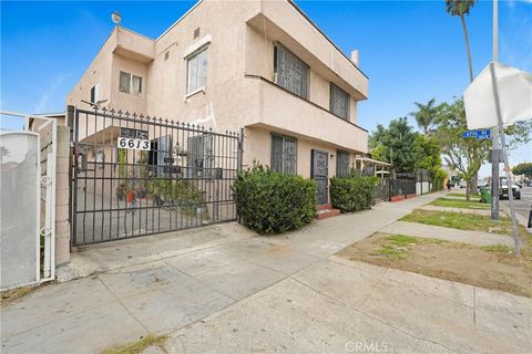 Photo of 6613 S Figueroa St, Los Angeles, CA 90003 (MLS # DW25263571)