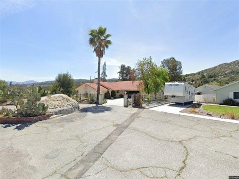 Photo of 27435 Columbia Street, Hemet, CA 92544 (MLS # SW26197192)