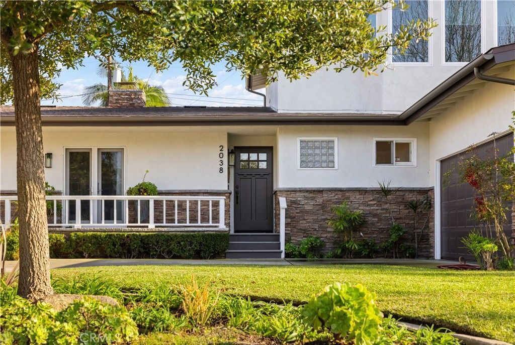 Photo of 2038 Aliso Avenue, Costa Mesa, CA 92627 (MLS # OC26018413)