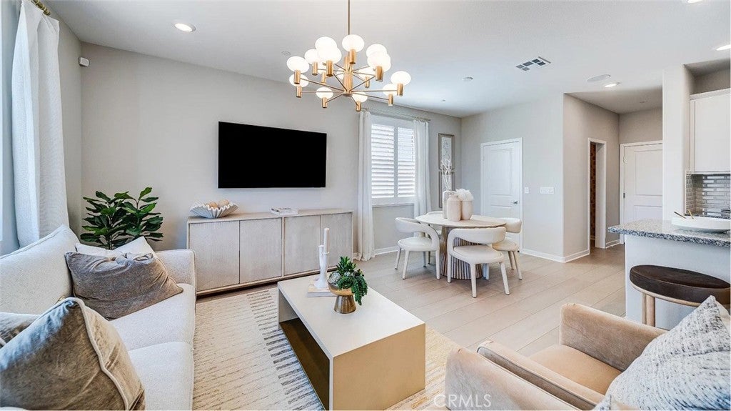 2723 Cloudview Privado