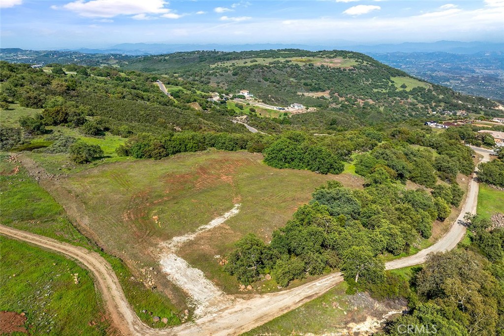 22 El Cerezo Road