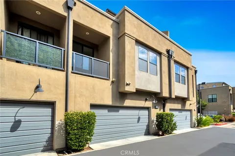 563 W Maple Avenue, Orange, CA 92868 - MLS#: PW24163241